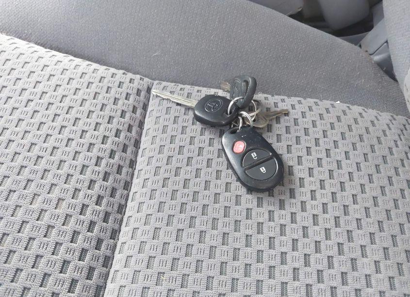 Photo 11 of 2013 Toyota Tundra GRADE 4.6L V8 (VIN 5TFRM5F14DX053824)