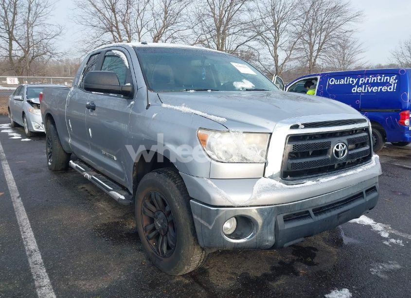 2013 Toyota Tundra GRADE 4.6L V8 (VIN 5TFRM5F14DX065777) main photo