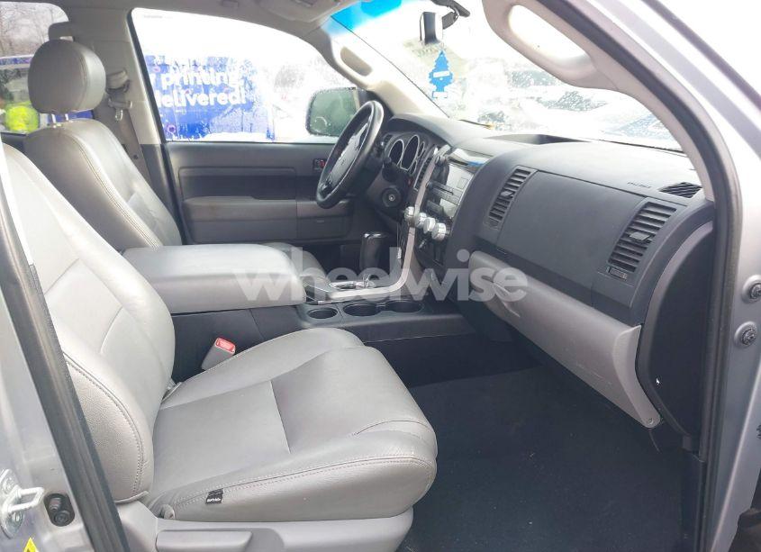 Photo 5 of 2013 Toyota Tundra GRADE 4.6L V8 (VIN 5TFRM5F14DX065777)