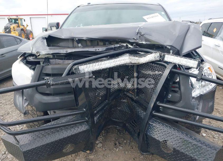 Photo 12 of 2017 Toyota Tundra SR5 4.6L V8 (VIN 5TFRM5F14HX120850)