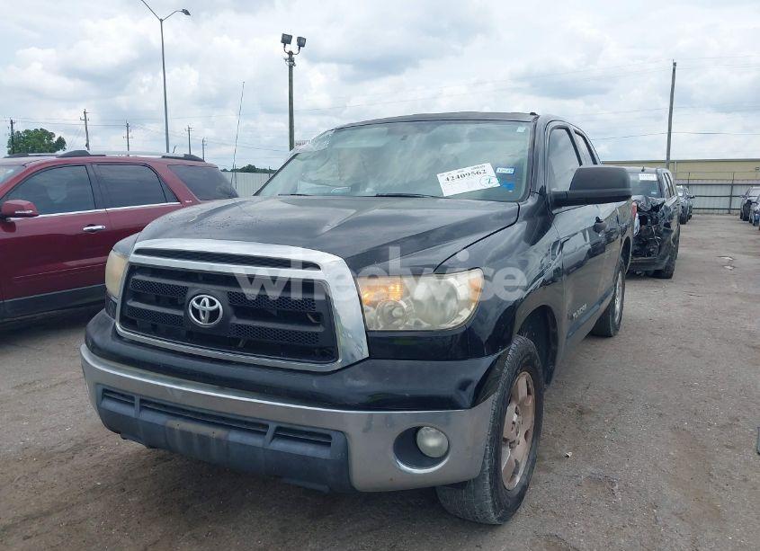 Photo 2 of 2011 Toyota Tundra GRADE 4.6L V8 (VIN 5TFRM5F15BX022675)