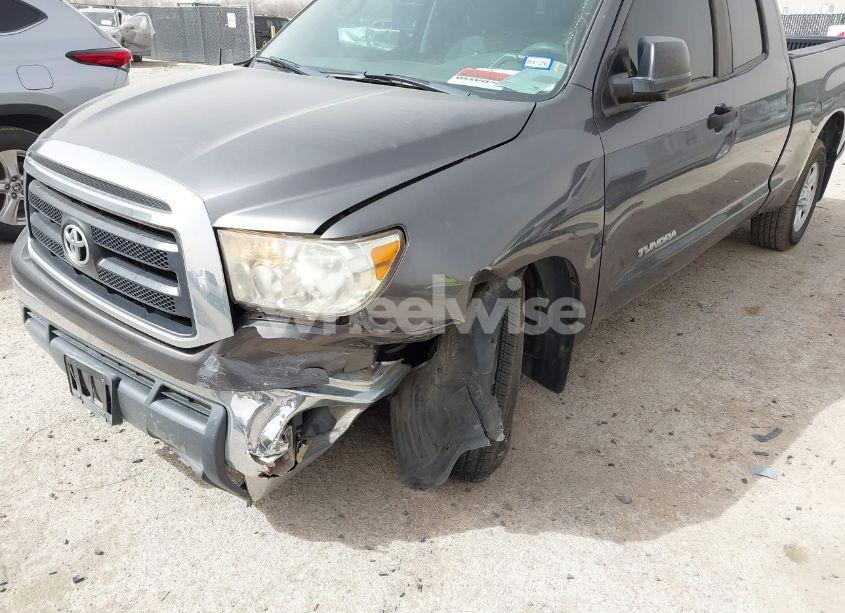 Photo 12 of 2011 Toyota Tundra GRADE 4.6L V8 (VIN 5TFRM5F15BX027102)
