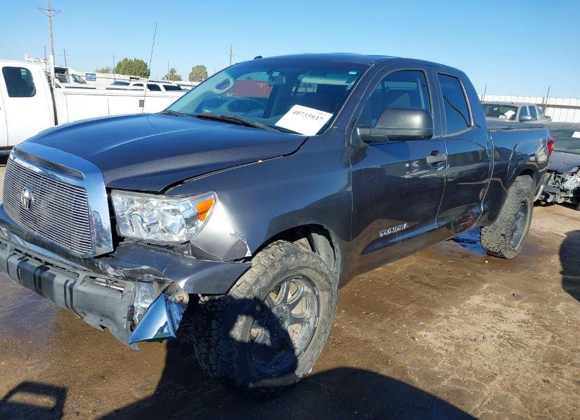 Photo 2 of 2013 Toyota Tundra GRADE 4.6L V8 (VIN 5TFRM5F15DX055744)