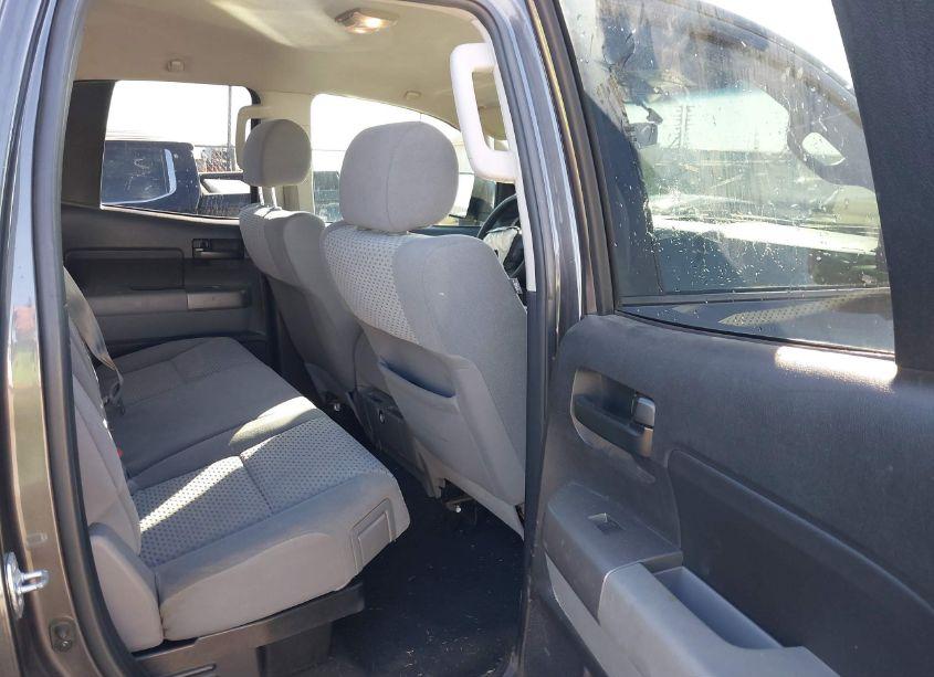 Photo 8 of 2013 Toyota Tundra GRADE 4.6L V8 (VIN 5TFRM5F15DX055744)