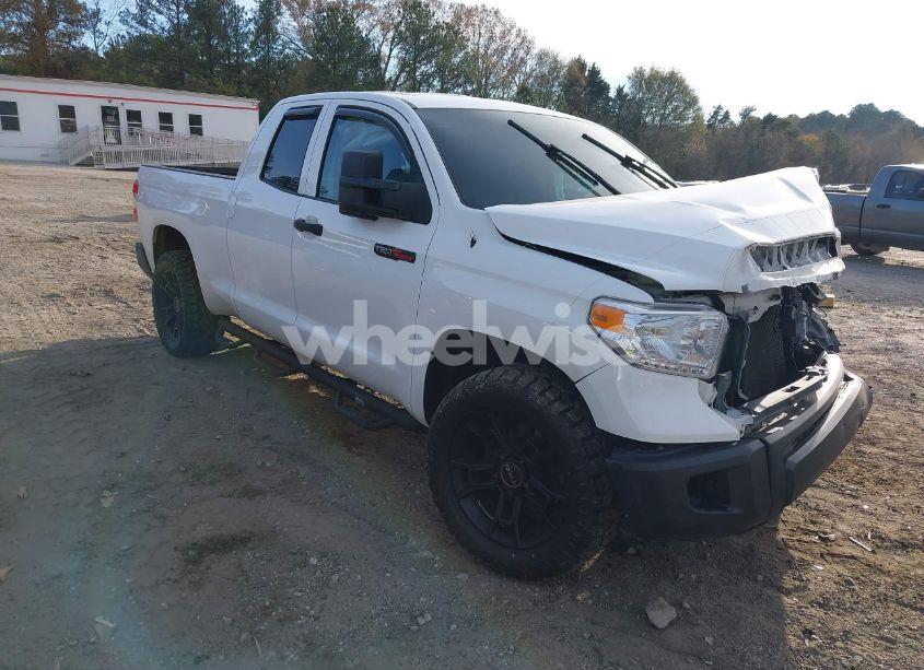 2016 Toyota Tundra SR 4.6L V8 (VIN 5TFRM5F15GX105661) main photo
