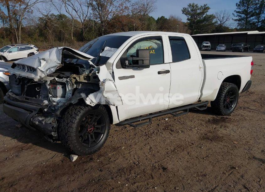 Photo 2 of 2016 Toyota Tundra SR 4.6L V8 (VIN 5TFRM5F15GX105661)