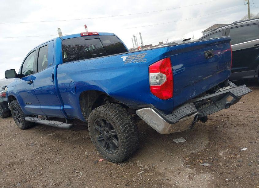 Photo 3 of 2018 Toyota Tundra SR5 4.6L V8 (VIN 5TFRM5F15JX133659)