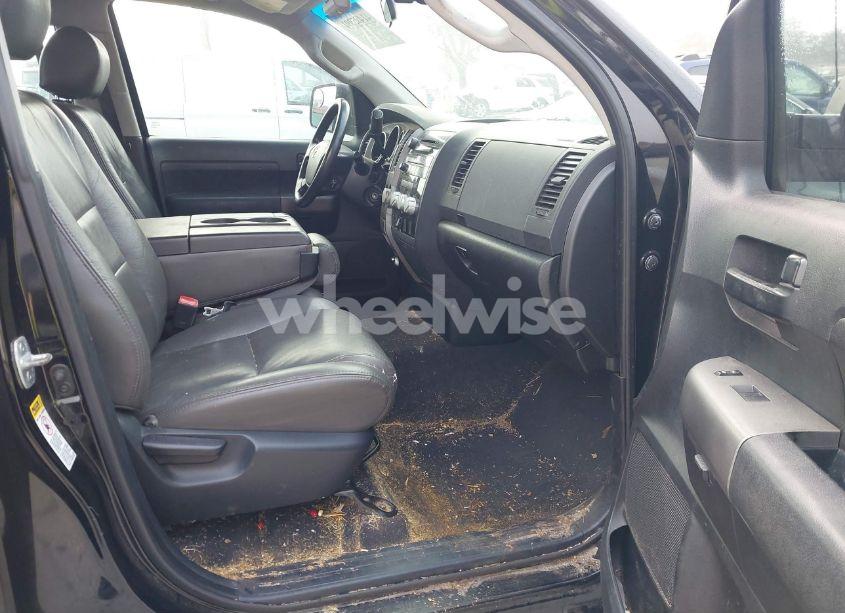 Photo 5 of 2010 Toyota Tundra GRADE 4.6L V8 (VIN 5TFRM5F16AX003115)