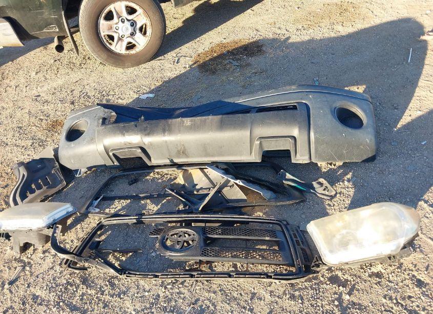 Photo 12 of 2012 Toyota Tundra GRADE 4.6L V8 (VIN 5TFRM5F16CX048851)