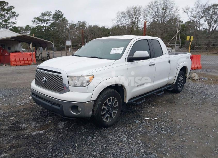 Photo 2 of 2013 Toyota Tundra GRADE 4.6L V8 (VIN 5TFRM5F16DX061598)