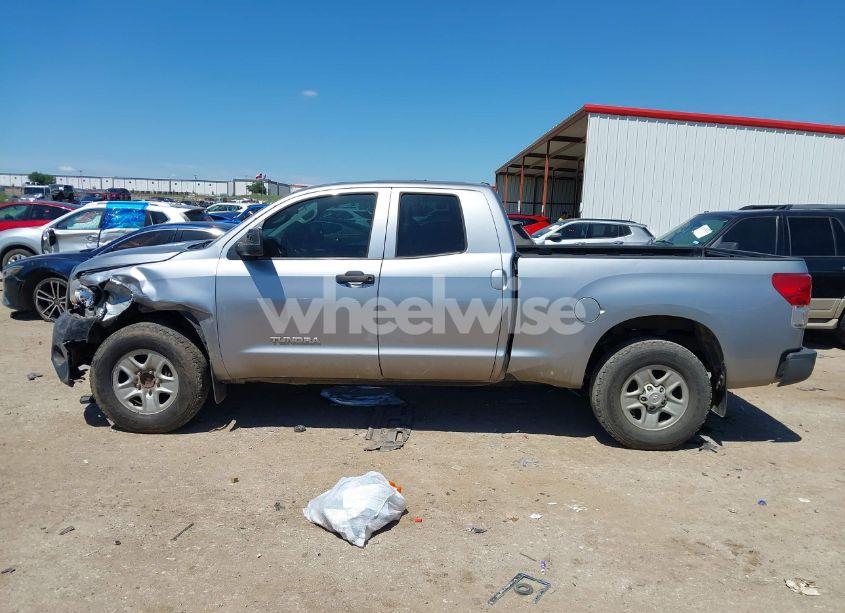 Photo 15 of 2013 Toyota Tundra GRADE 4.6L V8 (VIN 5TFRM5F16DX063979)