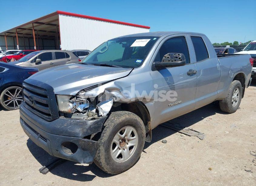 Photo 2 of 2013 Toyota Tundra GRADE 4.6L V8 (VIN 5TFRM5F16DX063979)