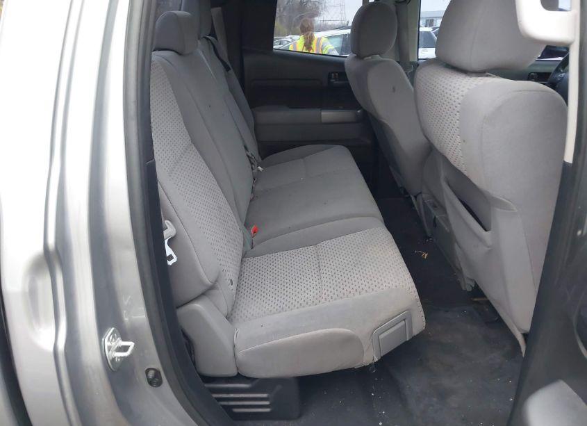 Photo 8 of 2013 Toyota Tundra GRADE 4.6L V8 (VIN 5TFRM5F16DX064484)