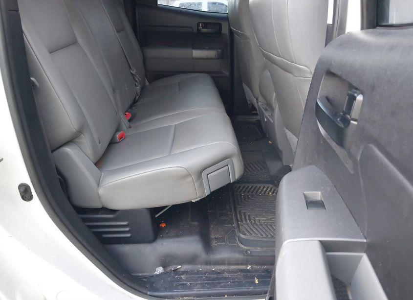 Photo 8 of 2013 Toyota Tundra GRADE 4.6L V8 (VIN 5TFRM5F16DX064730)