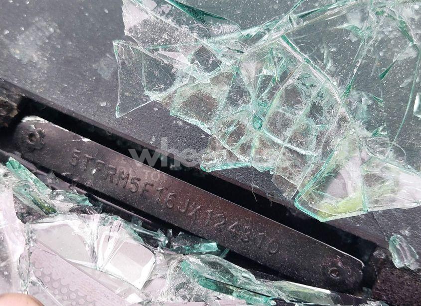 Photo 9 of 2018 Toyota Tundra SR5 4.6L V8 (VIN 5TFRM5F16JX124310)