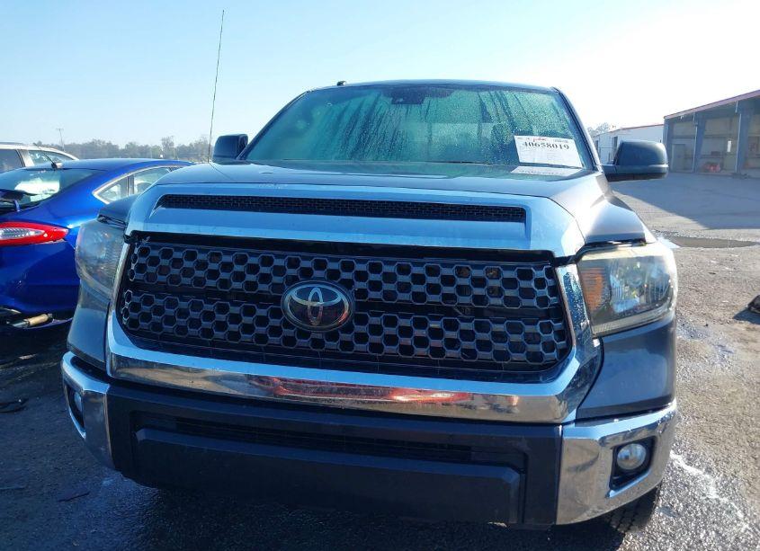 Photo 12 of 2018 Toyota Tundra SR5 4.6L V8 (VIN 5TFRM5F16JX127532)