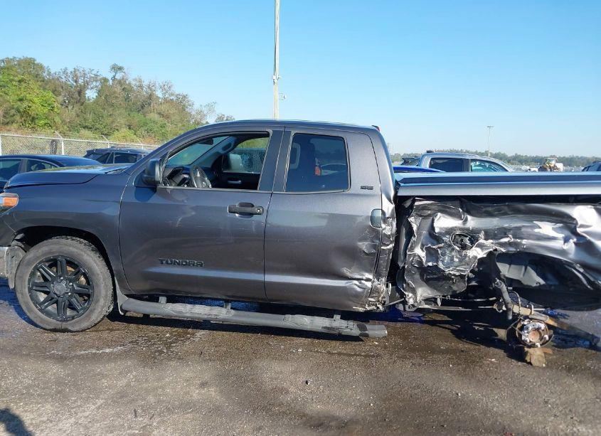 Photo 14 of 2018 Toyota Tundra SR5 4.6L V8 (VIN 5TFRM5F16JX127532)