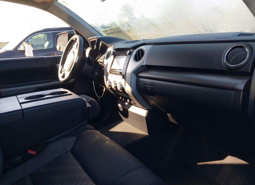 Photo 5 of 2018 Toyota Tundra SR5 4.6L V8 (VIN 5TFRM5F16JX127532)