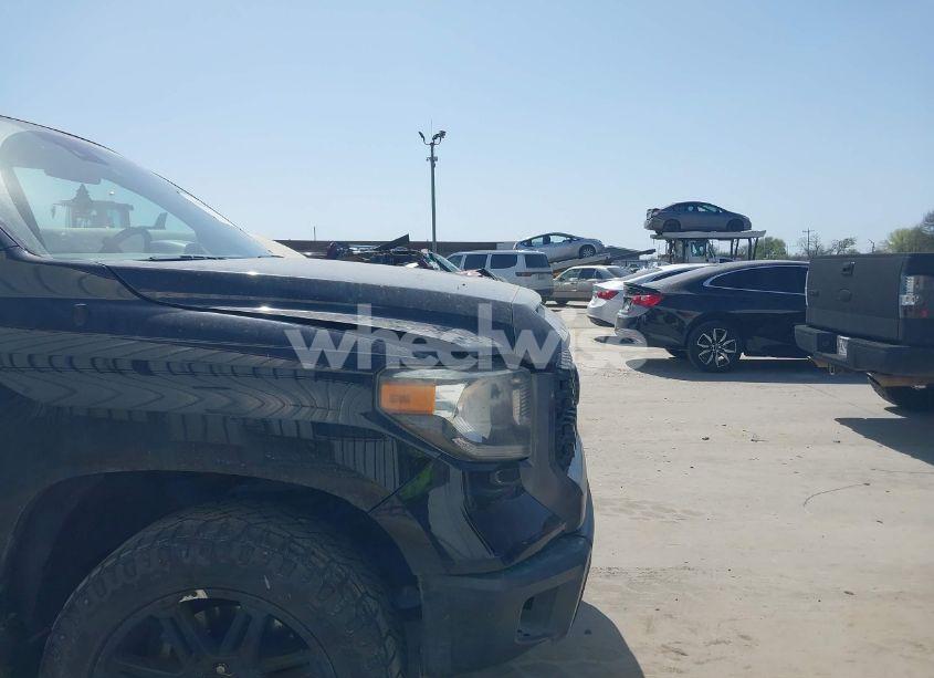 Photo 13 of 2019 Toyota Tundra SR 4.6L V8 (VIN 5TFRM5F16KX140346)
