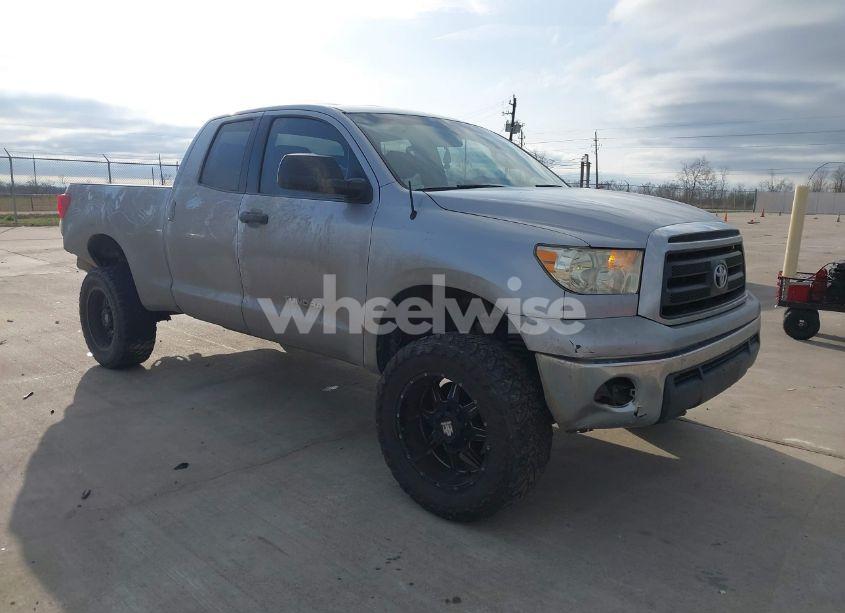 2010 Toyota Tundra GRADE 4.6L V8 (VIN 5TFRM5F17AX014706) main photo