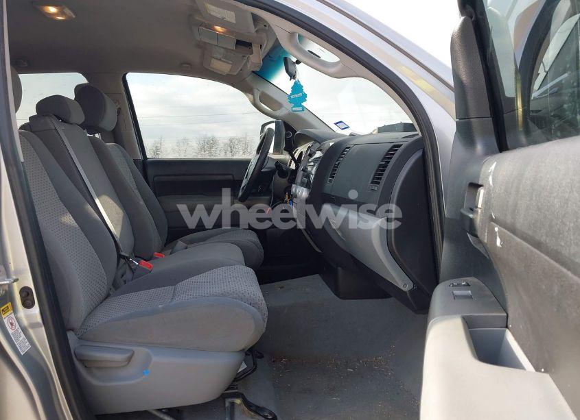 Photo 5 of 2010 Toyota Tundra GRADE 4.6L V8 (VIN 5TFRM5F17AX014706)