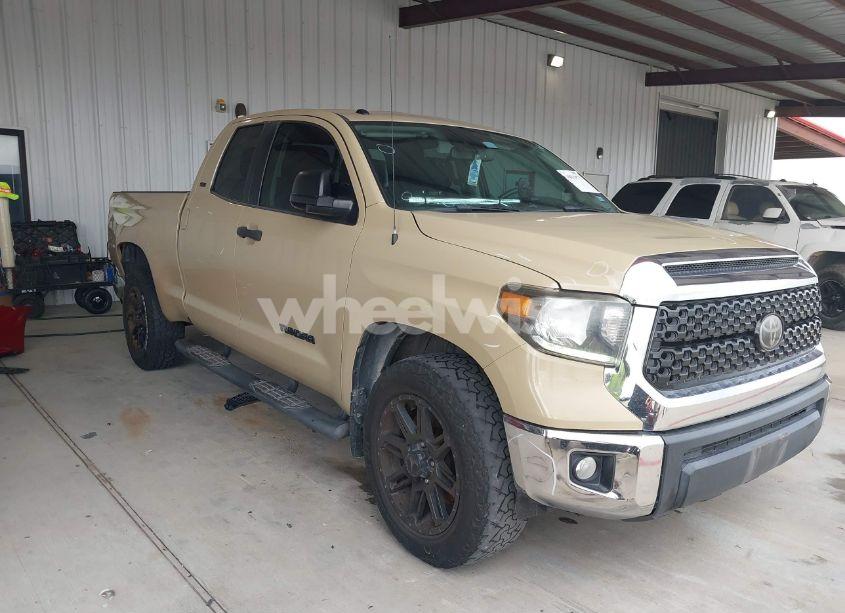 2019 Toyota Tundra SR5 4.6L V8 (VIN 5TFRM5F17KX142350) main photo