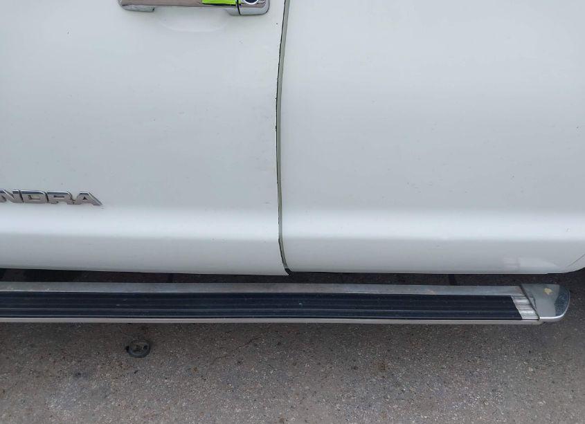 Photo 16 of 2010 Toyota Tundra GRADE 4.6L V8 (VIN 5TFRM5F18AX012978)