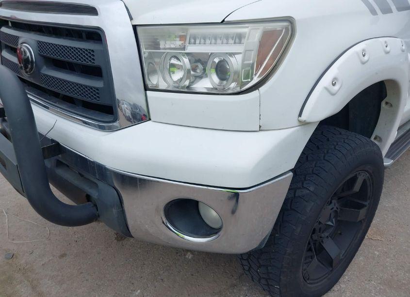 Photo 17 of 2010 Toyota Tundra GRADE 4.6L V8 (VIN 5TFRM5F18AX012978)