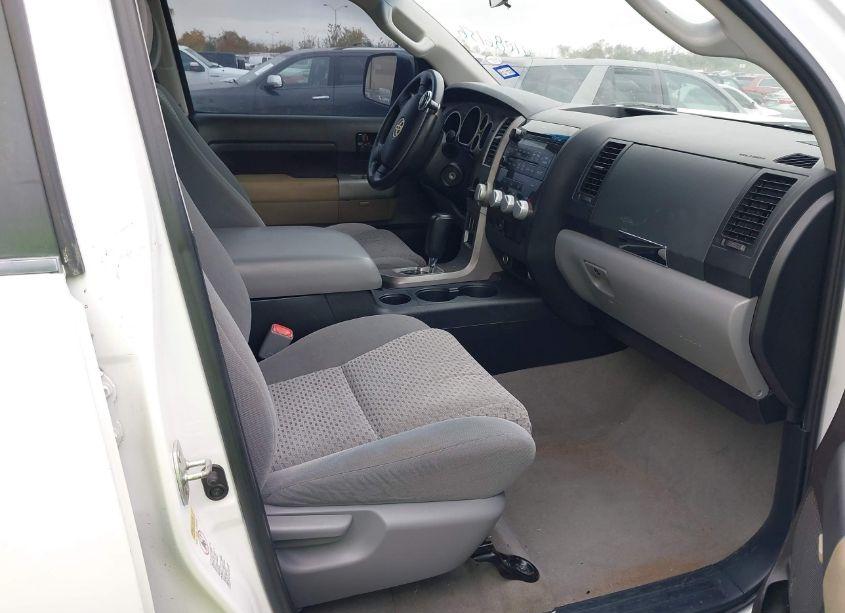 Photo 5 of 2010 Toyota Tundra GRADE 4.6L V8 (VIN 5TFRM5F18AX012978)