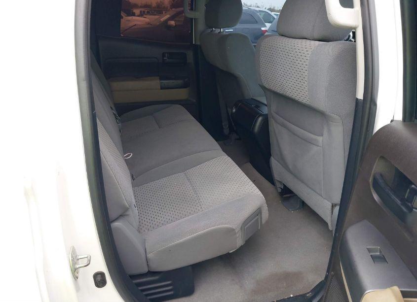 Photo 8 of 2010 Toyota Tundra GRADE 4.6L V8 (VIN 5TFRM5F18AX012978)