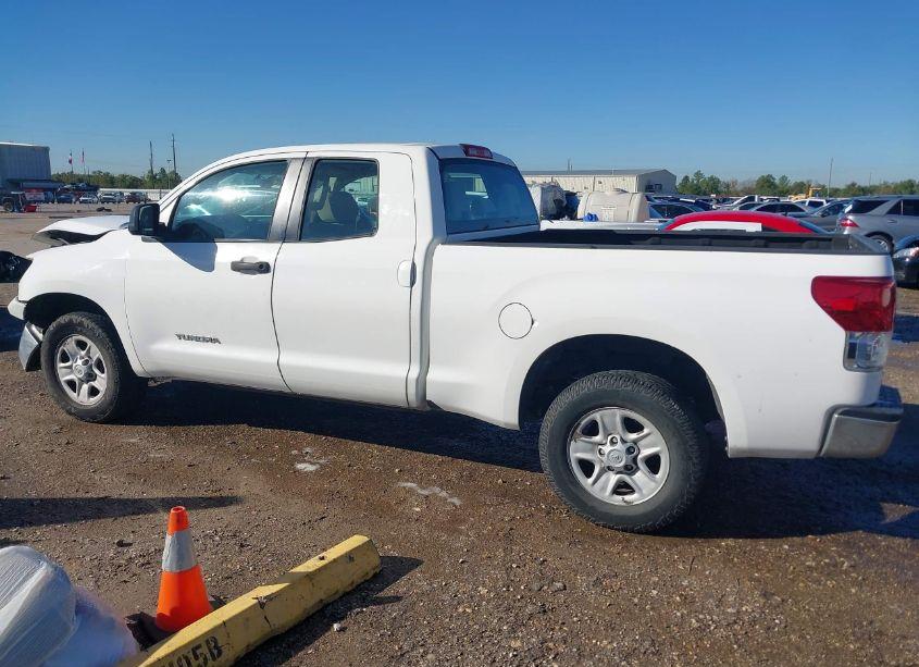Photo 15 of 2011 Toyota Tundra GRADE 4.6L V8 (VIN 5TFRM5F18BX024985)
