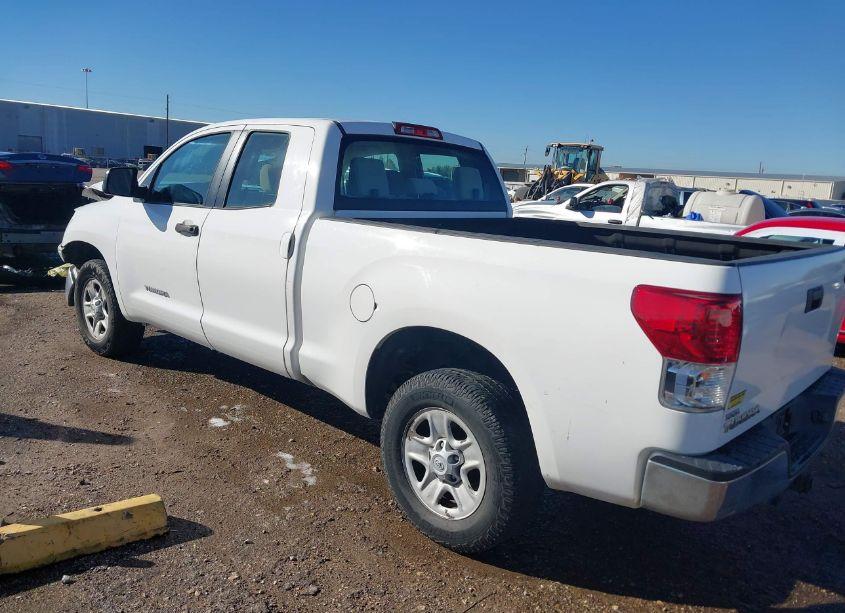 Photo 3 of 2011 Toyota Tundra GRADE 4.6L V8 (VIN 5TFRM5F18BX024985)