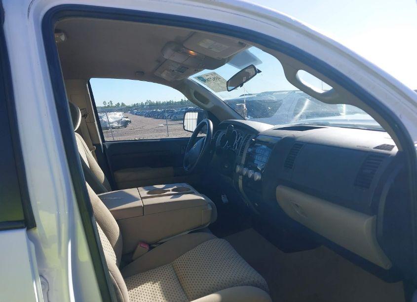 Photo 5 of 2011 Toyota Tundra GRADE 4.6L V8 (VIN 5TFRM5F18BX024985)