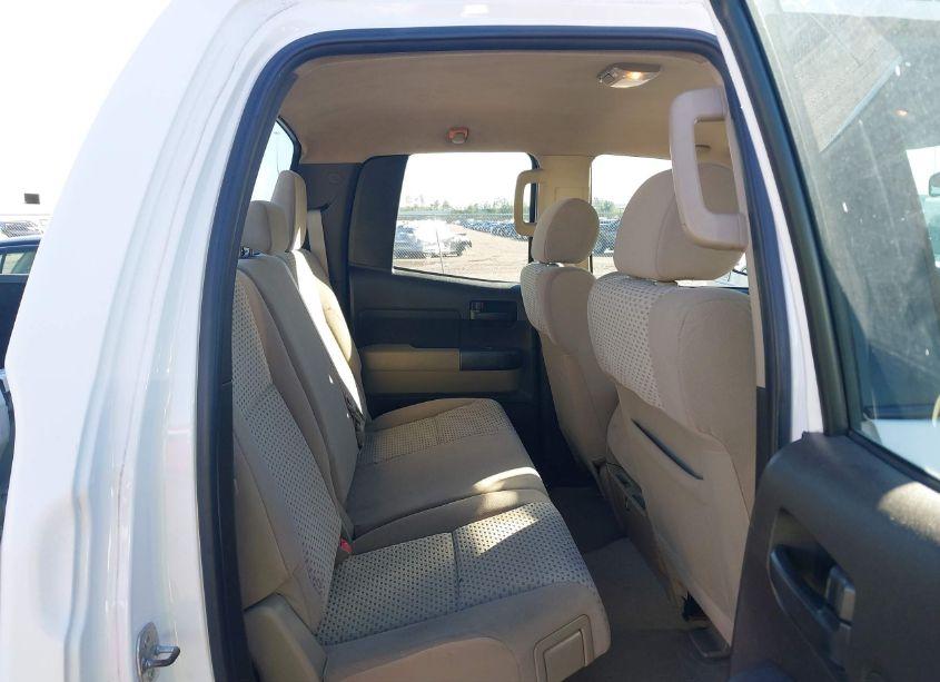 Photo 8 of 2011 Toyota Tundra GRADE 4.6L V8 (VIN 5TFRM5F18BX024985)