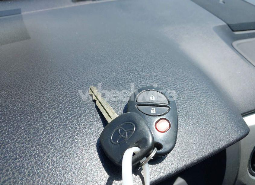 Photo 11 of 2015 Toyota Tundra SR5 4.6L V8 (VIN 5TFRM5F18FX085114)