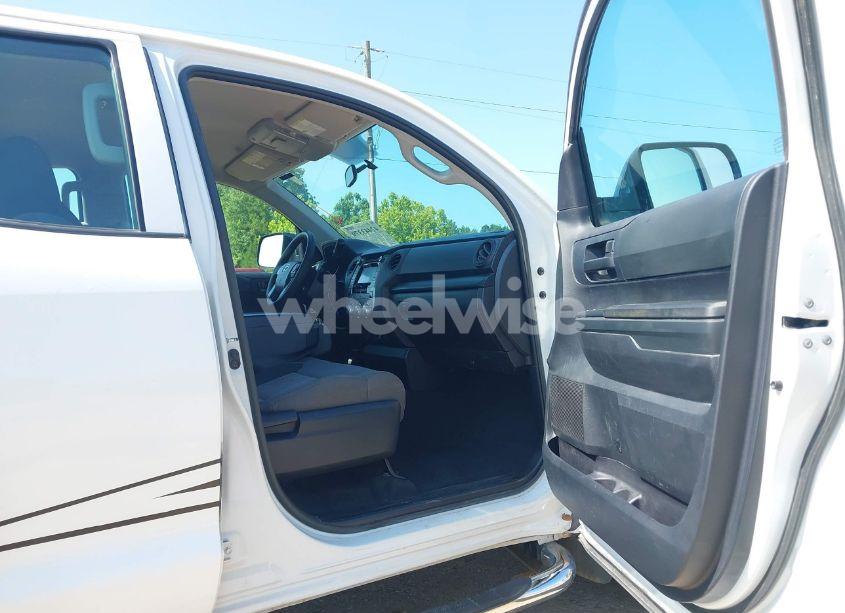 Photo 12 of 2016 Toyota Tundra SR 4.6L V8 (VIN 5TFRM5F18GX100681)