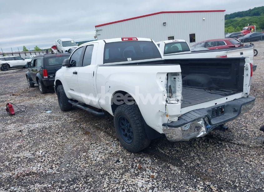 Photo 3 of 2013 Toyota Tundra GRADE 4.6L V8 (VIN 5TFRM5F19DX064236)