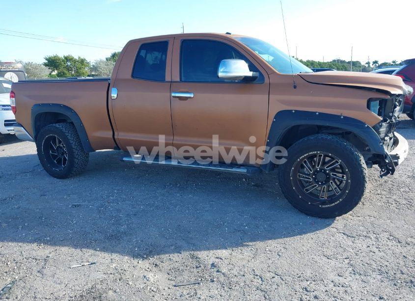 2016 Toyota Tundra SR5 4.6L V8 (VIN 5TFRM5F19GX102715) main photo
