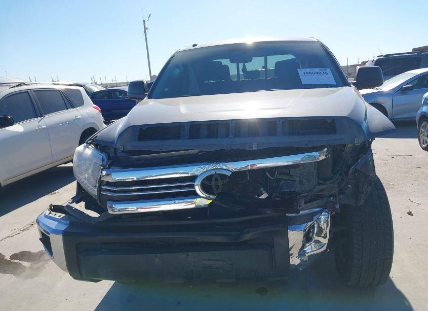 Photo 12 of 2017 Toyota Tundra SR5 4.6L V8 (VIN 5TFRM5F19HX112422)