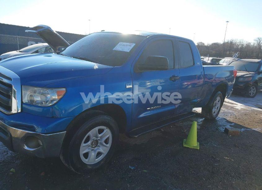Photo 2 of 2010 Toyota Tundra GRADE 4.6L V8 (VIN 5TFRM5F1XAX001321)
