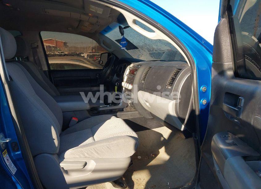 Photo 5 of 2010 Toyota Tundra GRADE 4.6L V8 (VIN 5TFRM5F1XAX001321)