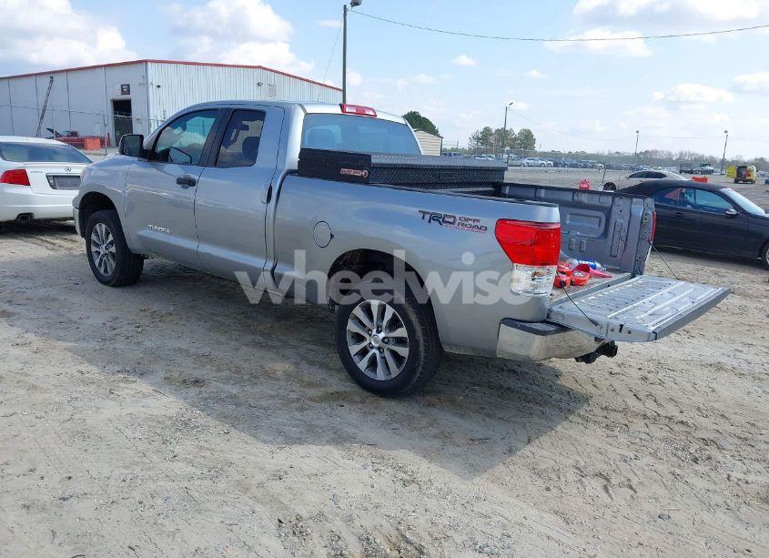 Photo 3 of 2011 Toyota Tundra GRADE 4.6L V8 (VIN 5TFRM5F1XBX022333)