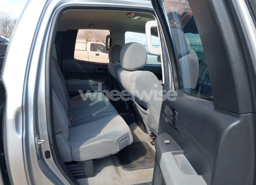 Photo 8 of 2011 Toyota Tundra GRADE 4.6L V8 (VIN 5TFRM5F1XBX022333)