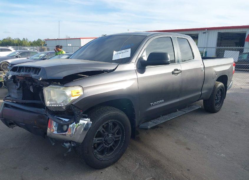 Photo 2 of 2016 Toyota Tundra SR5 4.6L V8 (VIN 5TFRM5F1XGX104442)