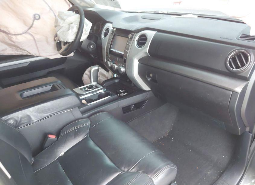 Photo 5 of 2016 Toyota Tundra SR5 4.6L V8 (VIN 5TFRM5F1XGX104442)