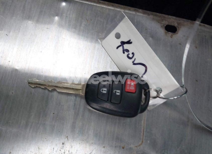 Photo 11 of 2019 Toyota Tundra SR 4.6L V8 (VIN 5TFRM5F1XKX143105)