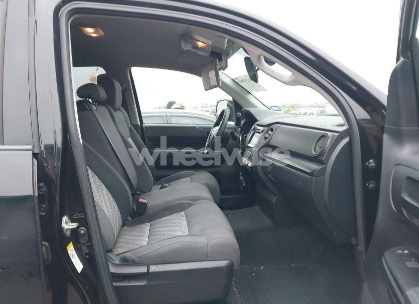 Photo 5 of 2019 Toyota Tundra SR 4.6L V8 (VIN 5TFRM5F1XKX143105)