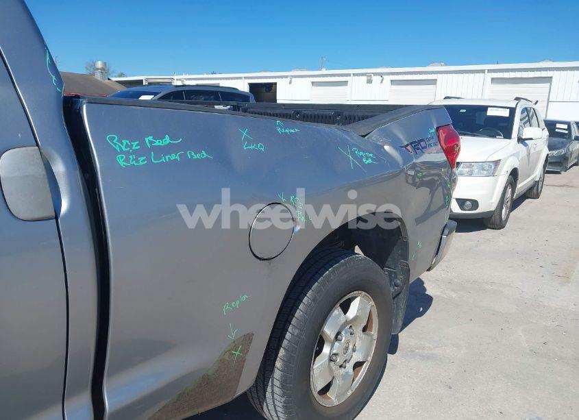 Photo 6 of 2007 Toyota Tundra SR5 4.7L V8 (VIN 5TFRT54127X009699)