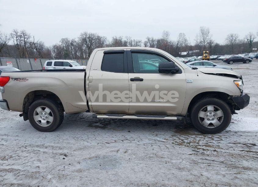 Photo 13 of 2007 Toyota Tundra SR5 4.7L V8 (VIN 5TFRT54127X012635)