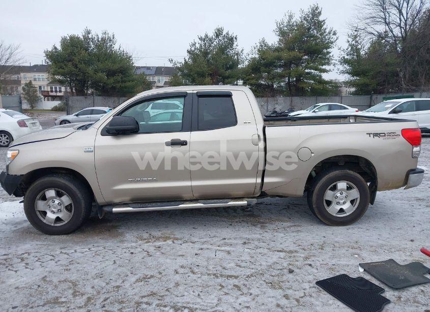 Photo 14 of 2007 Toyota Tundra SR5 4.7L V8 (VIN 5TFRT54127X012635)